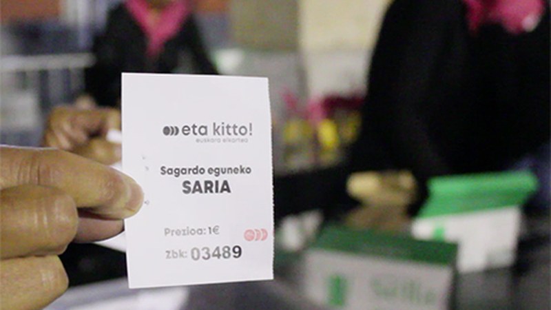 03489 izan da zenbaki sariduna Sagardo Eguneko zozketan