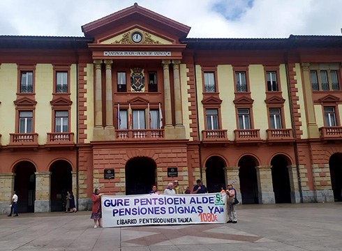 1.080 euroko gutxieneko pentsioa 14 ordainsaritan eskatzeko manifestazioa egingo da zapatuan