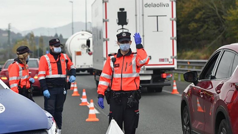 1.449 isun jarri dituzte San Jose zubian Euskadin Ertzaintzak eta udaltzaingoek