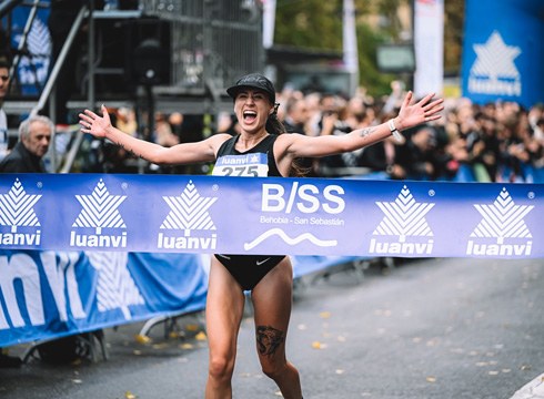 100 eibartar ailegatu ziren Bulebarreko helmugara