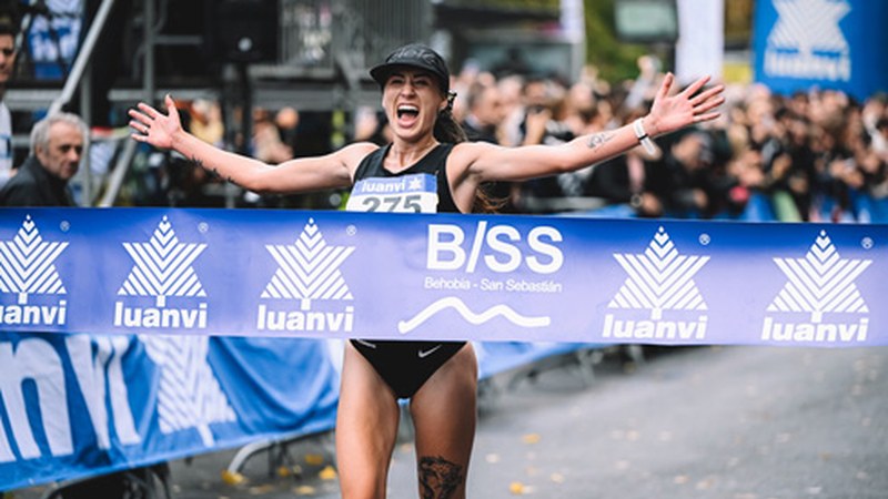 100 eibartar ailegatu ziren Bulebarreko helmugara