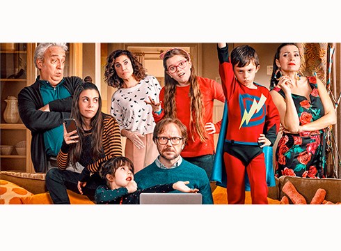 Santiago Seguraren "Padre no hay más que uno" komedia emango dute Untzagan