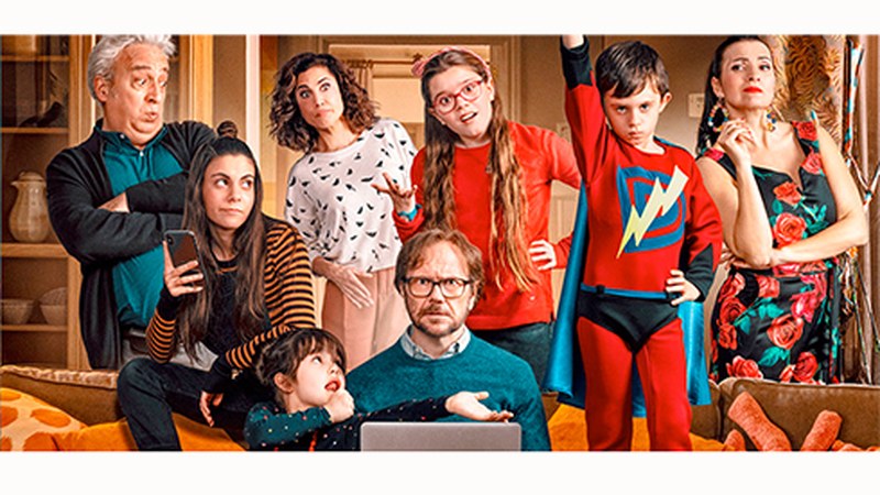 Santiago Seguraren "Padre no hay más que uno" komedia emango dute Untzagan