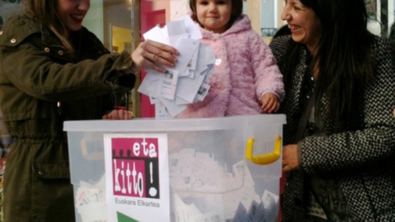 1.140 zenbakiak irabazi du …eta kitto!-ren Gabonetako otarra