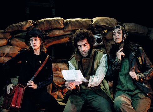 Iñaki Ziarrusta, ATX Teatroa: “Belaunaldien arteko talka dago `Lubaki lainotsua´aren erdigunean”