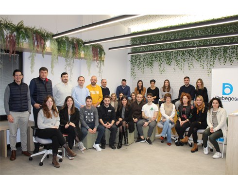 Heldu! ekintzaileentzako programaren itxiera ekitaldia egin dute Debegesako lokaletan