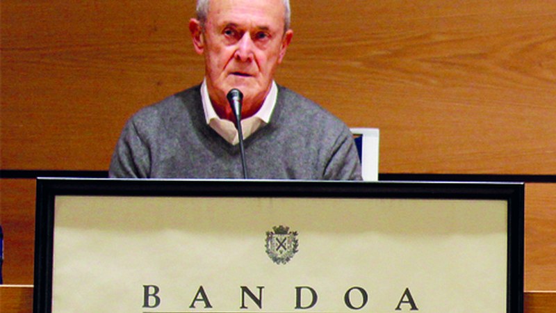 MIKEL LARRAÑAGA (Eibarko alkate-ohia): "Euskeria mundu digitalian sartzia izango da hurrengo erronka”