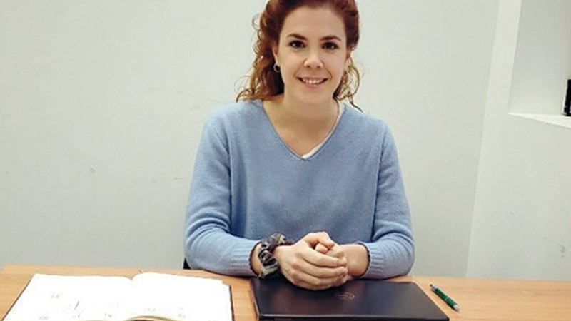 Laura Mongelos, psikologoa: “Erretzen taldean hasten bagara, zergatik ez laga taldean?”