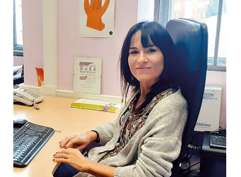 Agurne Gaubeka: Gure hizkuntza eskubideak baldintzatuak eta mugatuak daude”