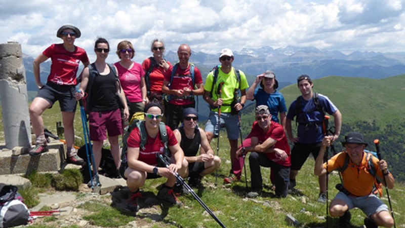 13 mendizalez osatutako taldea Pirinioetan izan zen azken asteburuan