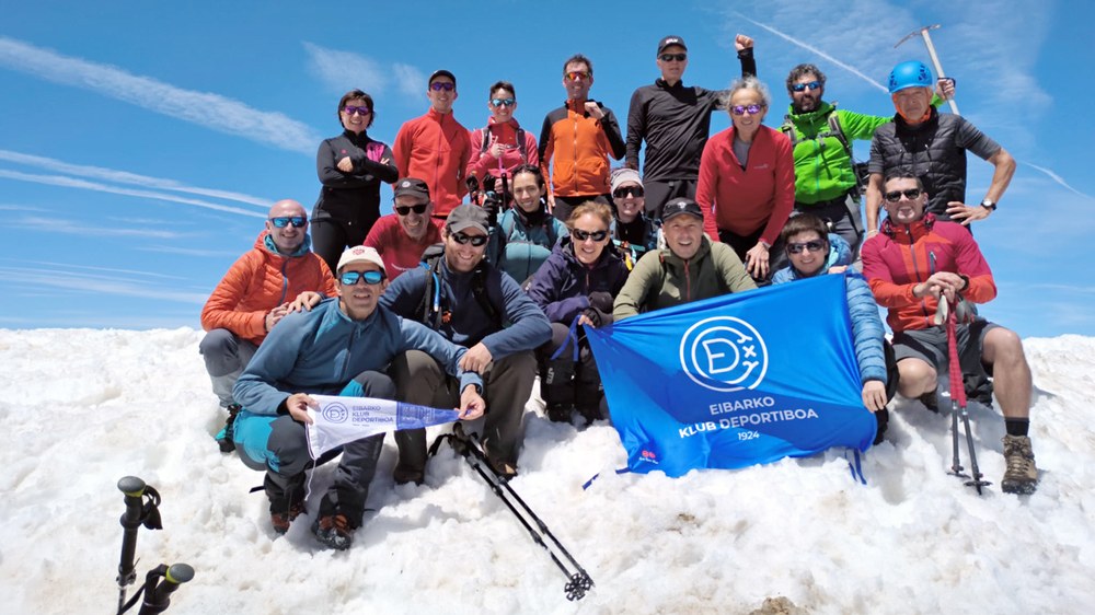 17 mendizalek hartu zuten parte aurreko asteburuan Pirinioetara egindako irteeran