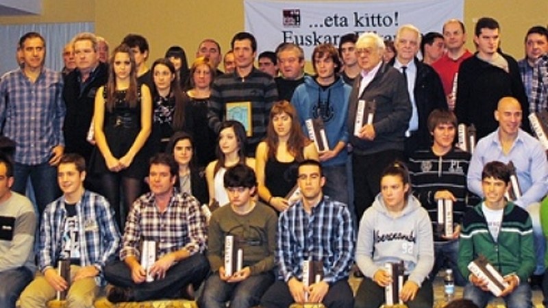 19. Eibarko Kirol Sariak Coliseoan Gabon Zahar egunean