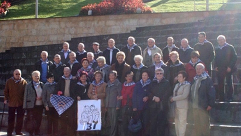 1937an jaiotakoak gaur batu dira elkarrekin bazkaltzeko