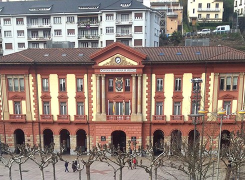 214 erreklamazio eta 1.742 kontsulta jaso zituen iaz Eibarko KIUBek