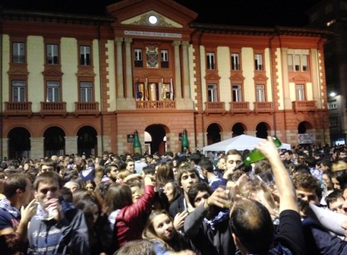 2.340 sagardo botilak hustu dira