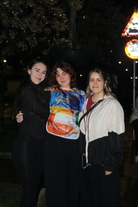 24. Korrikak kolorez bete du gaurko egun grisa