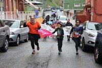 24. Korrikak kolorez bete du gaurko egun grisa