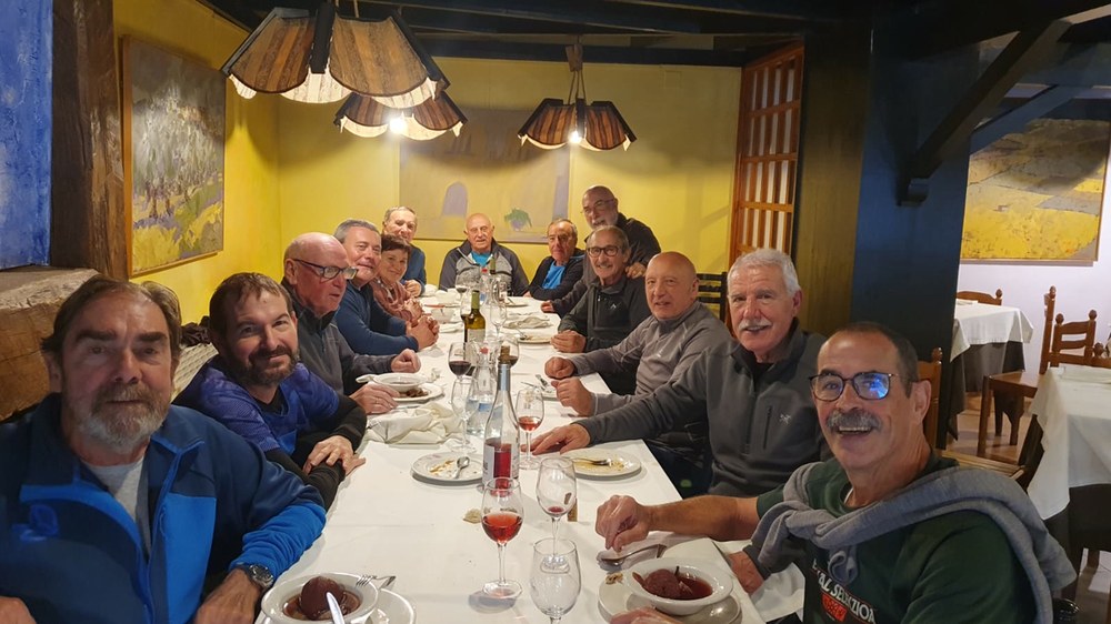 28 mendizale izan ziren Arabako lurretara egindako irteeran