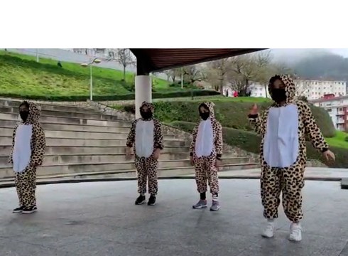 28 taldek hartu dute parte aurtengo Aratosteetako Play-back lehiaketan [ARGAZKI-GALERIA]