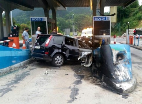 39 urteko eibartarra auto istripuan larriki zauritu da Elgoibarren