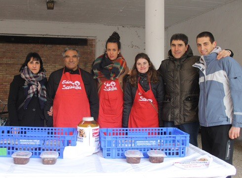 400 tupper saldu ziren sozialisten babajan solidarioan