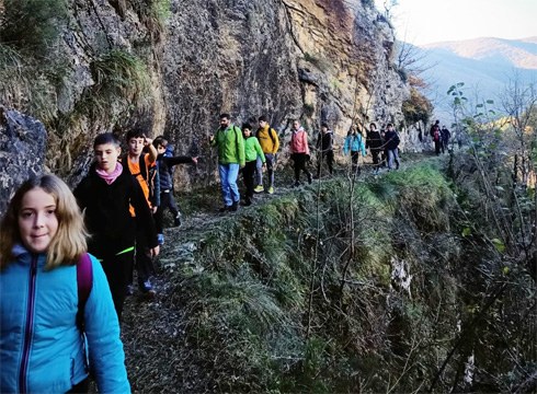 56 laguneko taldea izan zen Deporreko Haurren Mendi Irteeren bigarren txangoan
