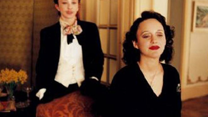 Edith Piaf abeslariaren bizitza kontatzen duen  “La vida en rosa" filma emango dute gaur Portalean (zine-foruma)