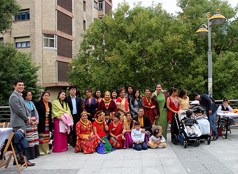 Dashain jaialdia ospatu zuten atzo Eibarren bizi diren nepaldarrek