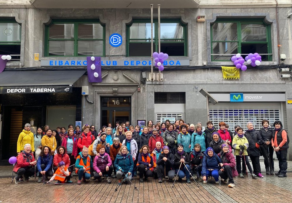 70 lagunek hartu zuten parte Emakumeen Ibilaldian