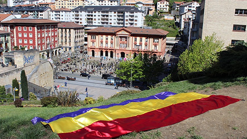 90 urte geroago, 1931ko apirilaren 14ko egun historikoa gogoratu zuten atzo