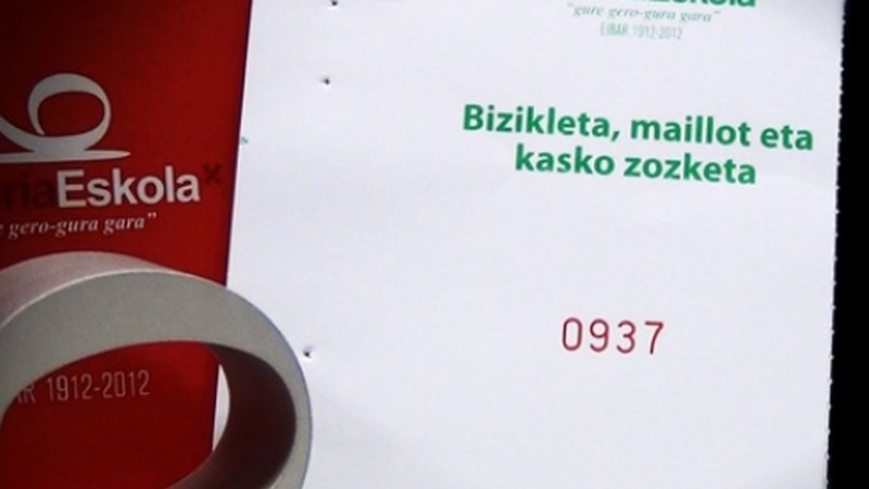 937 zenbakiarentzat Armeria Eskolako bizikleta