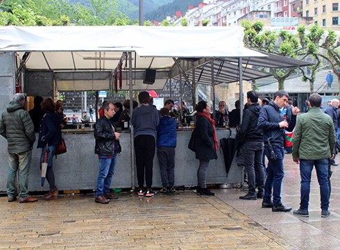 9451 zenbakiari egokitu zaio Eibar Eskubaloiaren otarra