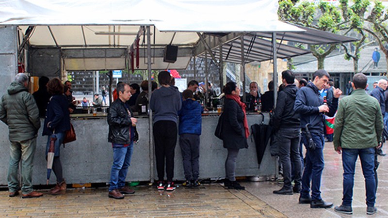 9451 zenbakiari egokitu zaio Eibar Eskubaloiaren otarra