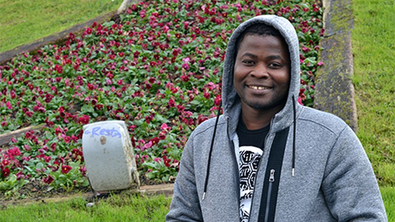 Adama Thiam, Eibar apaintzen