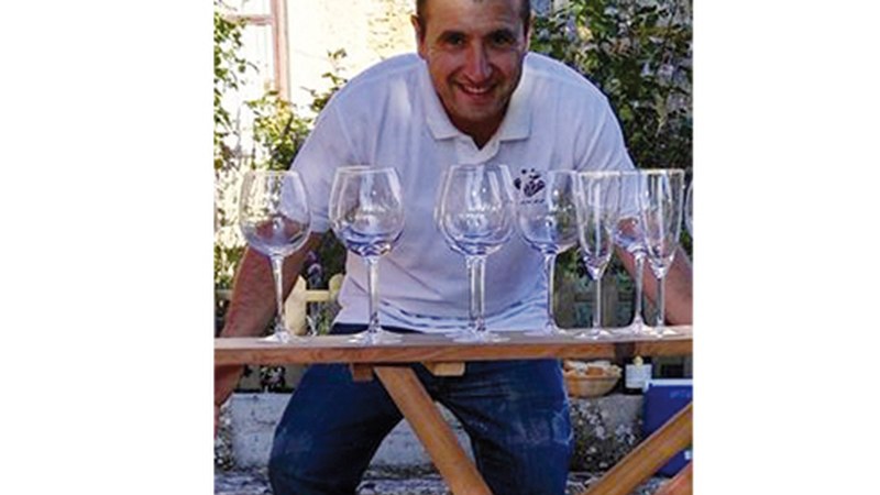 Aide Jauregi (Izkiriota Ardoaren Mundua): “Ardo apardunak hotzegi zerbitzatzen dira”