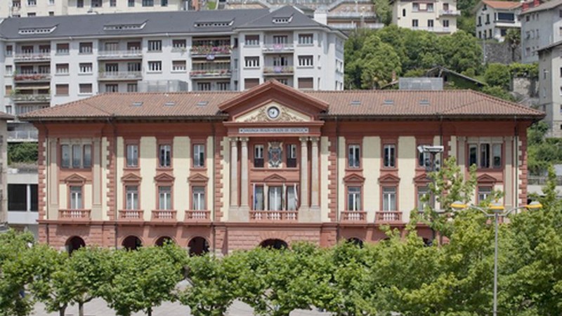 Adierazpen instituzionala, Errefuxiatuen Nazioarteko Eguna dela eta