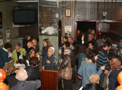 AEK euskaltegikoek ederto ospatu zuten Gaztañerre