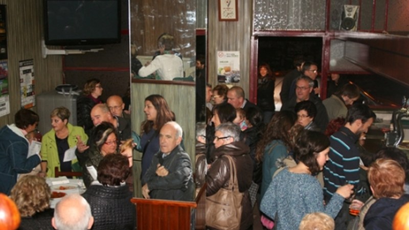 AEK euskaltegikoek ederto ospatu zuten Gaztañerre