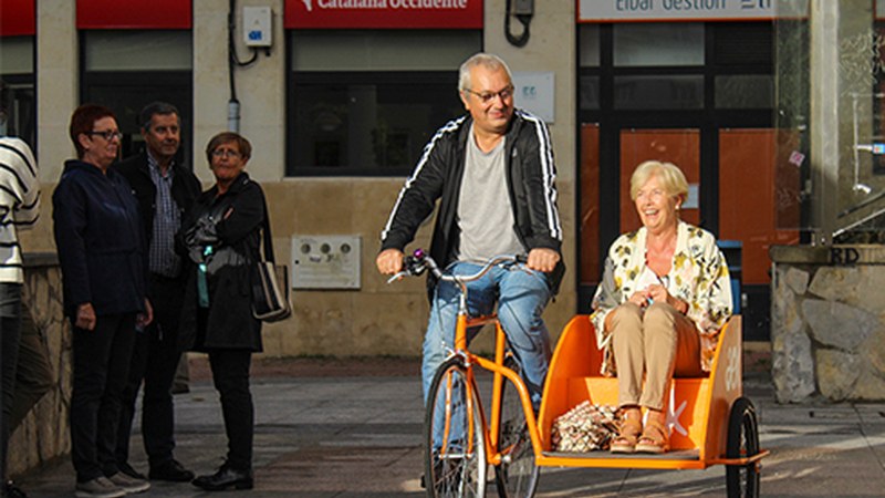 AEK-ren bizidekarra Eibarren bueltaka