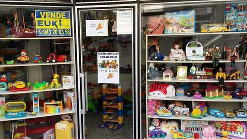 AFESD elkarteak jostailuen salmenta hasi du