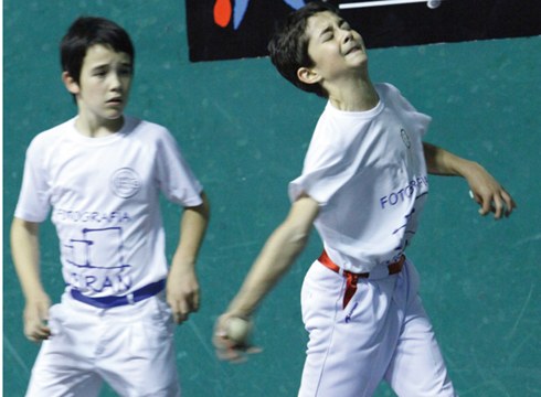 Afizionatu mailako bi pilota partidu gaur Astelenan