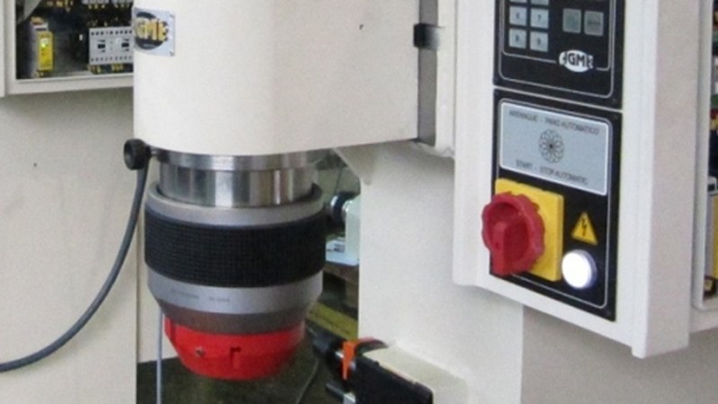 AGME-k sistema berria ezarri du bere errematxatu-makinetan