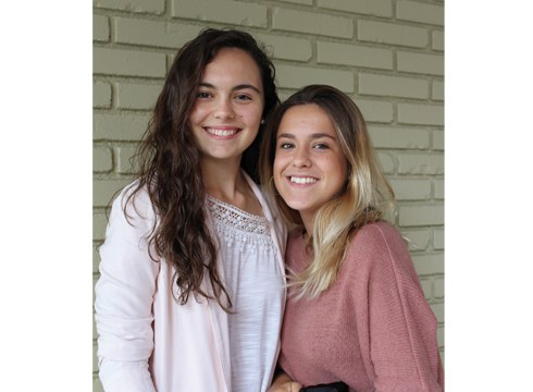 Agurtzane Moro eta Andrea Garcia: «Balleta txikitatik barruan sartzen zaizun zaletasuna da»