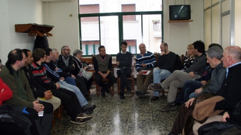 Aho batez onartu dute Kaleratzeak Stop Desahucios Debabarrenaren mozioa