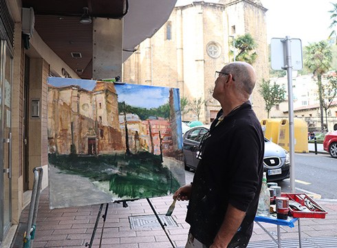 Aire Zabaleko Pintura Lehiaketak artisten lana kalera atera zuen domekan