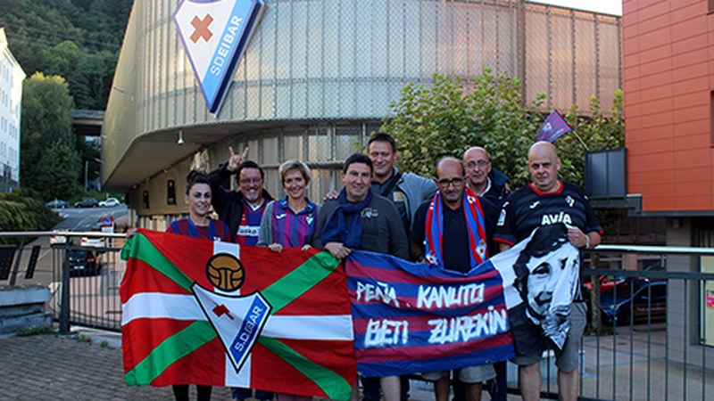 Aitor Cano gogoratzeko sortu duten taldea aurkeztu dute gaur Ipuruan