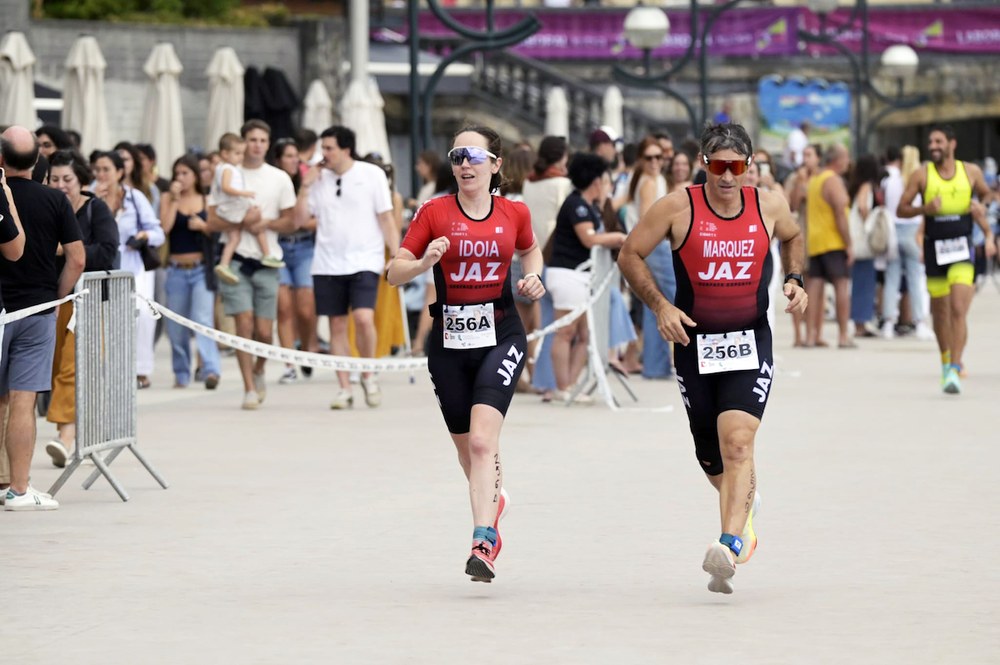 Aitor Fernandez 16. izan da El Vendrelleko distantzia erdiko triatloian