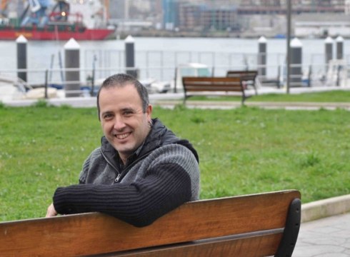 Aitor Zabala (Erlemundua): “Ardoarekin egiten den bezala, ezti mota asko dastatzen joango gara”