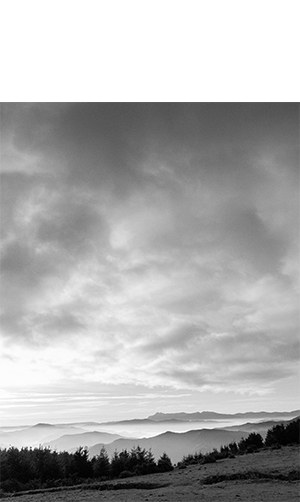 "Akondiatik panorama zoragarria dibisatzen da" (Jose Luis Irigoien)