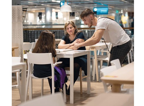 ALAIN ZULAIKA: "Magia da nire pasioa, eta orain arte hobbya izan dena lanbide bihurtu nahi dut”